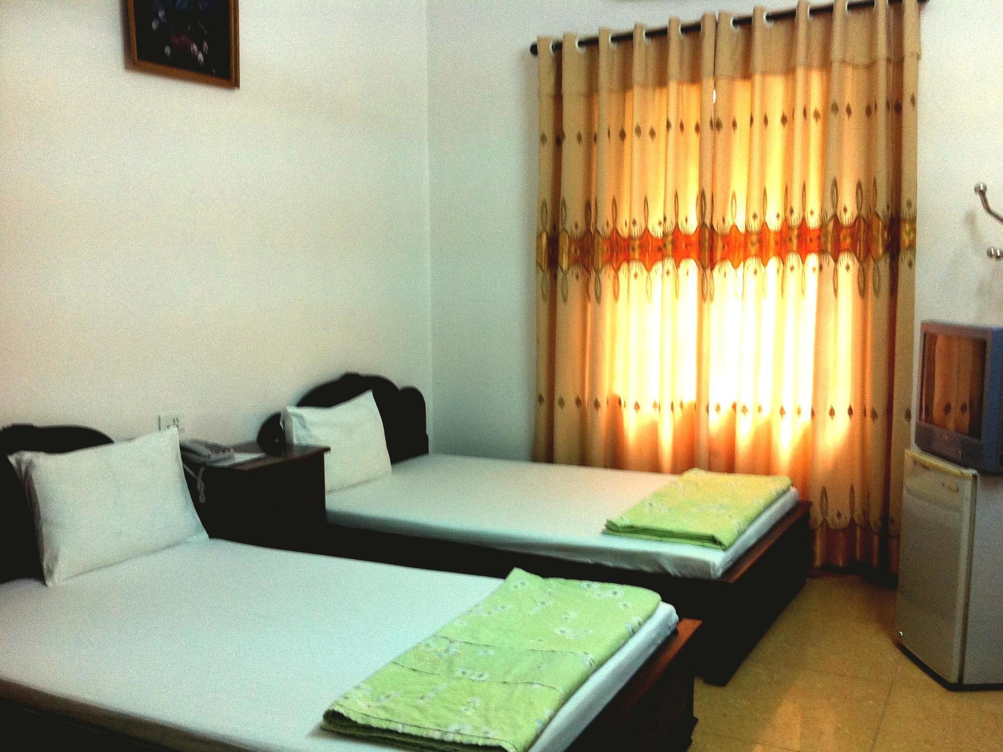 Van Nam Hotel Hạ Long Exterior foto